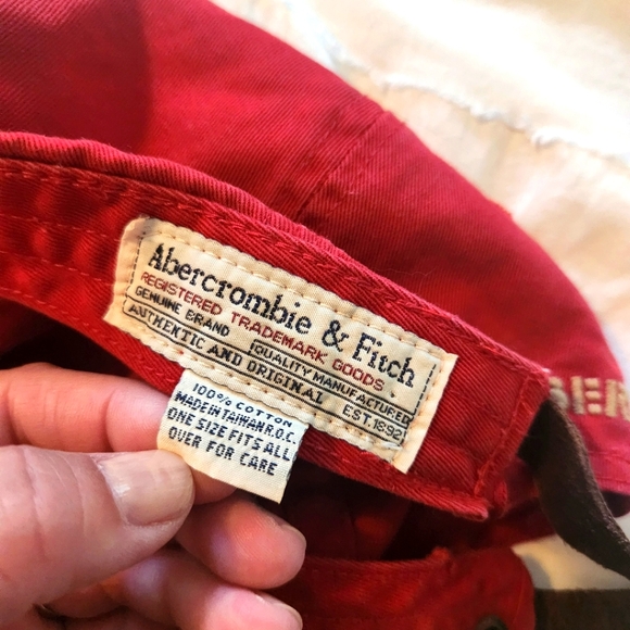 Abercrombie hat - Picture 4 of 4